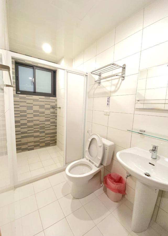 108 House Inn Tainan Dış mekan fotoğraf